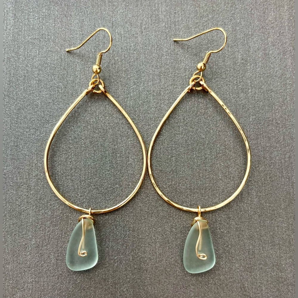 Dangle Earrings with Stone